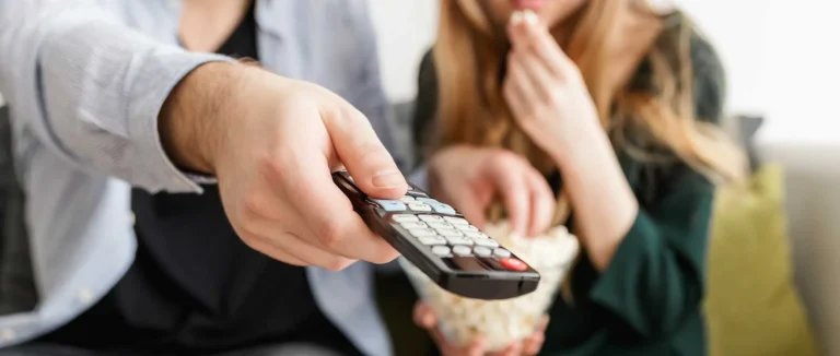 Budgeting Tips for 2020: Slash Your Entertainment Budget