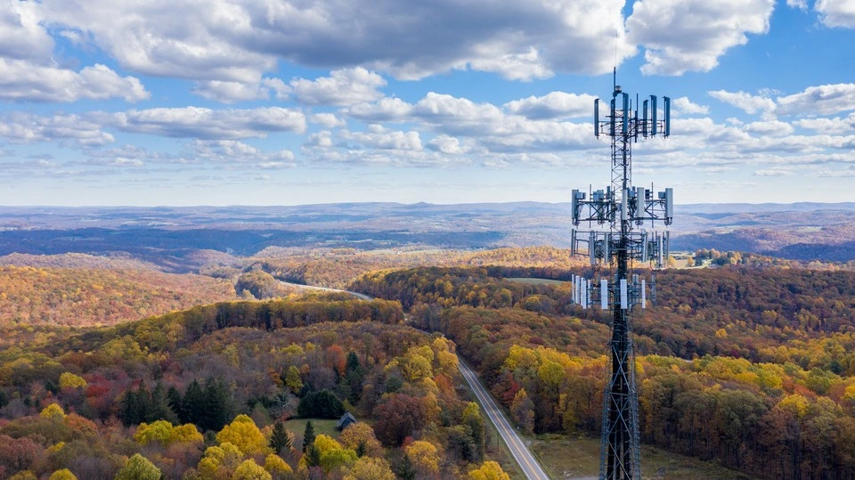 Fixed wireless internet tower providing broadband service in a rural area