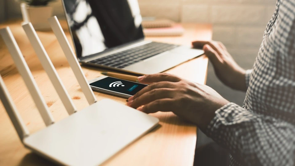 Smartphone connecting to a home Wi-Fi router